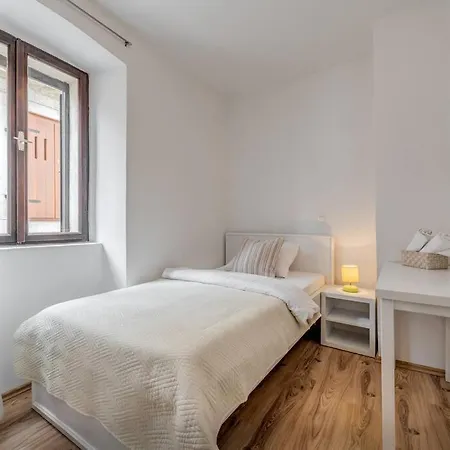 3 Bedrooms Charming Stone House In Old Town *