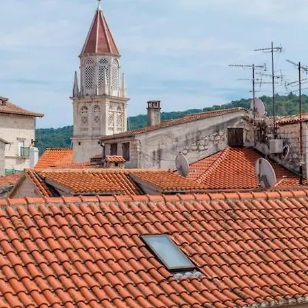 3 Bedrooms Charming Stone House In Old Town