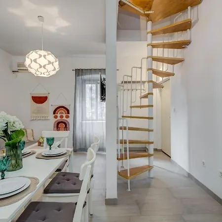 3 Bedrooms Charming Stone House In Old Town * Traù