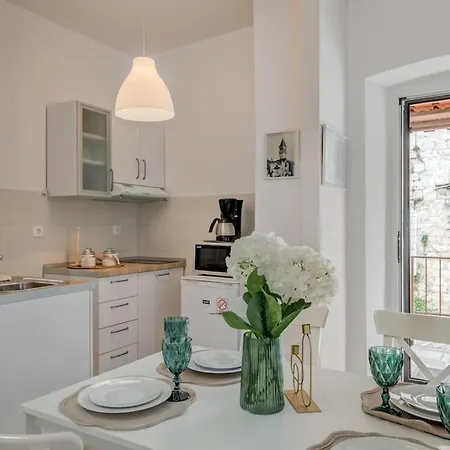 3 Bedrooms Charming Stone House In Old Town * Traù