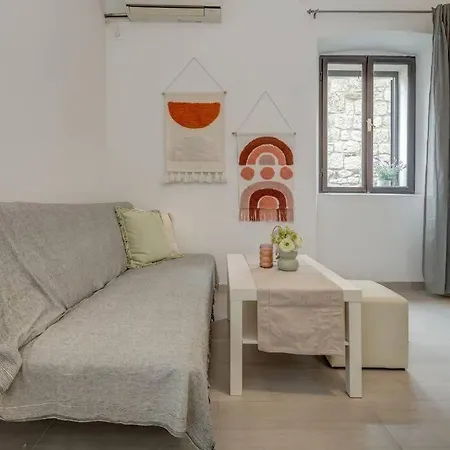 3 Bedrooms Charming Stone House In Old Town * Traù