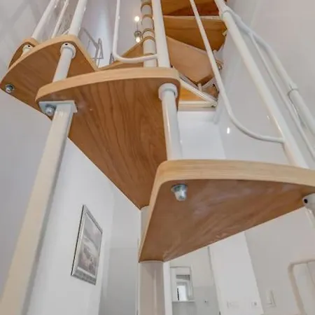 3 Bedrooms Charming Stone House In Old Town Apartment *