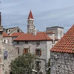 3 Bedrooms Charming Stone House In Old Town * Trogir