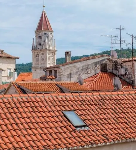 3 Bedrooms Charming Stone House In Old Town