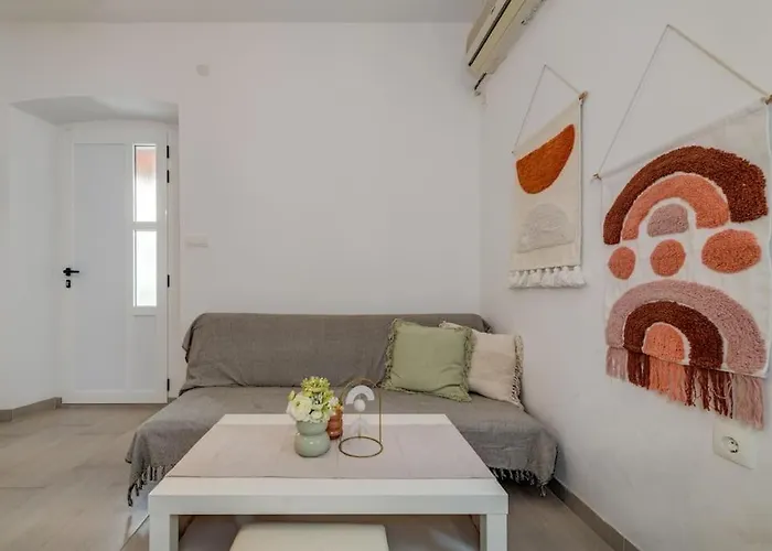 3 Bedrooms Charming Stone House In Old Town * Trogir